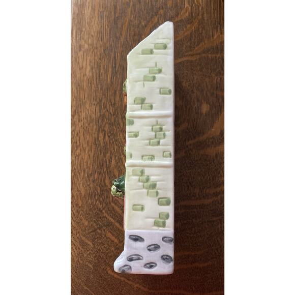 Vintage Bella Casa By Ganz 3 Story Wall Decor 3D Cottage 2 Piece Hanging Plant - Picture 2 of 9